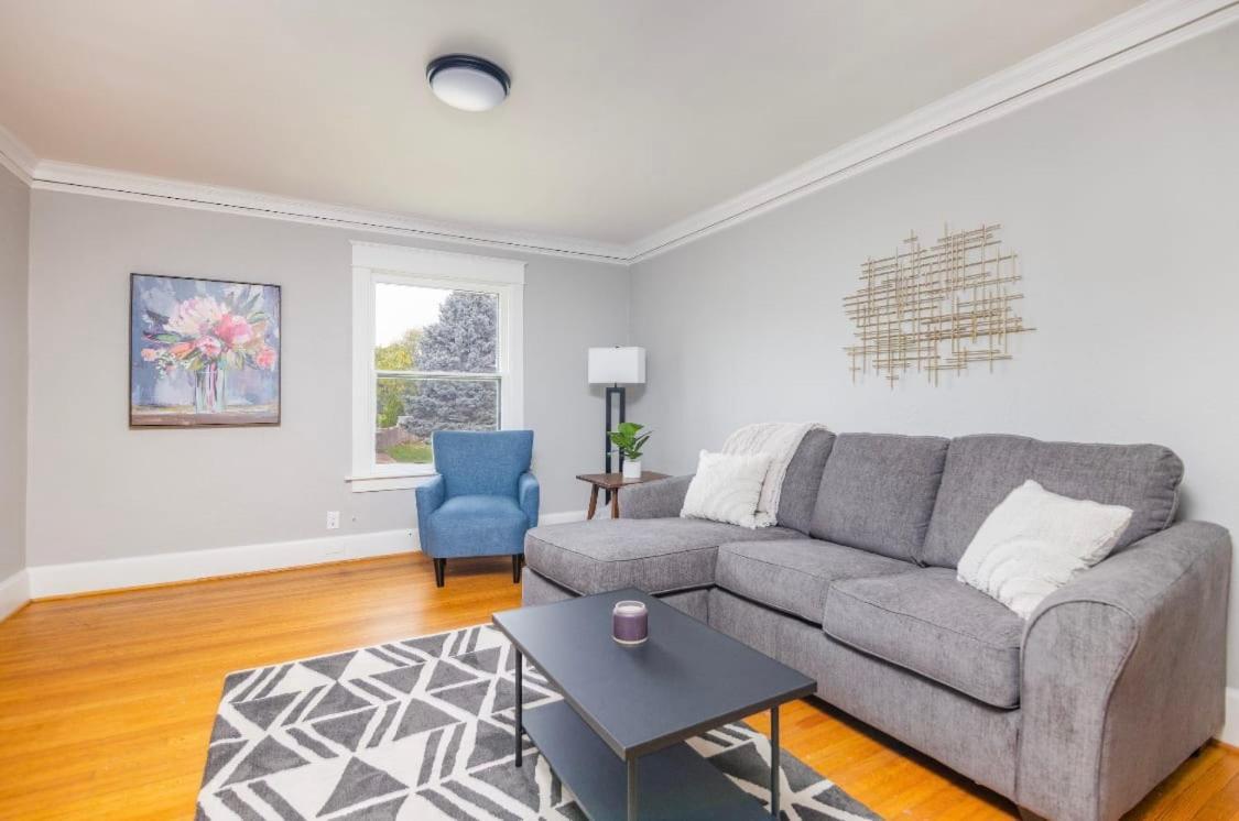 Spacious 2 Bedroom Home Near Ingersoll & Downtown 디모인 외부 사진